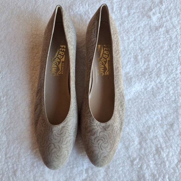 Salvatore Ferragamo 8.5 8½aaaa Slender Almond Toe slip on Heel NEW - Picture 2 of 11